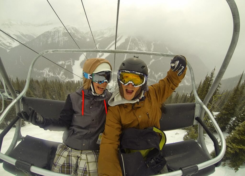 2015 04 04 Lake Louise Snow 1 Modifie